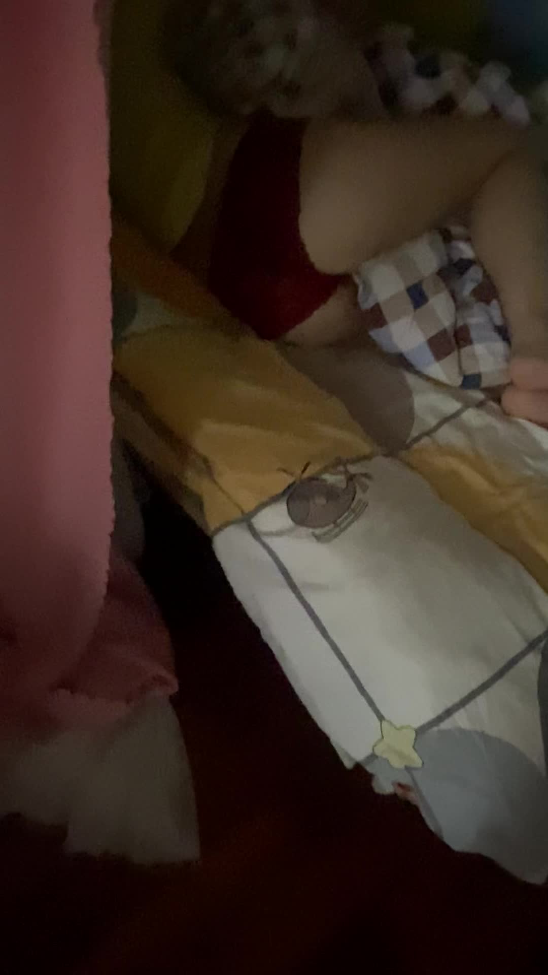 你喜欢我媳妇的这条红色内裤吗？